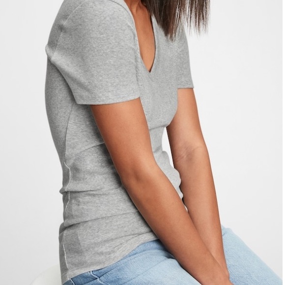 3 Set Modern Short Sleeve V Neck Tees L - Picture 3 of 8